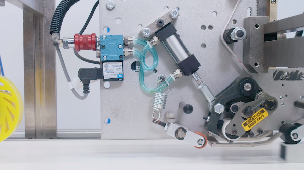 膠帶粘貼全自動(dòng)化方案已上線！